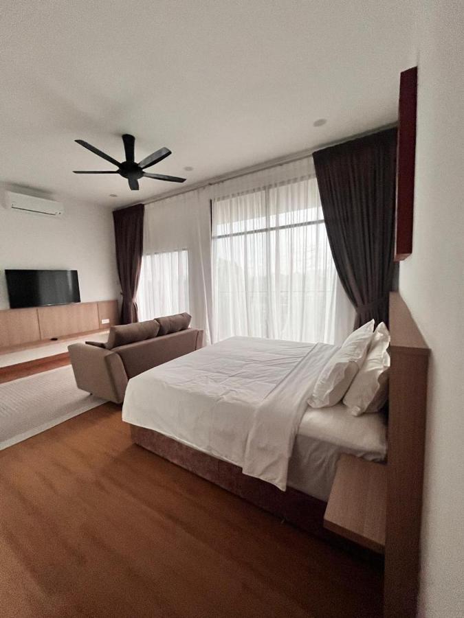 Jenderam Hill Villa Sepang Buitenkant foto